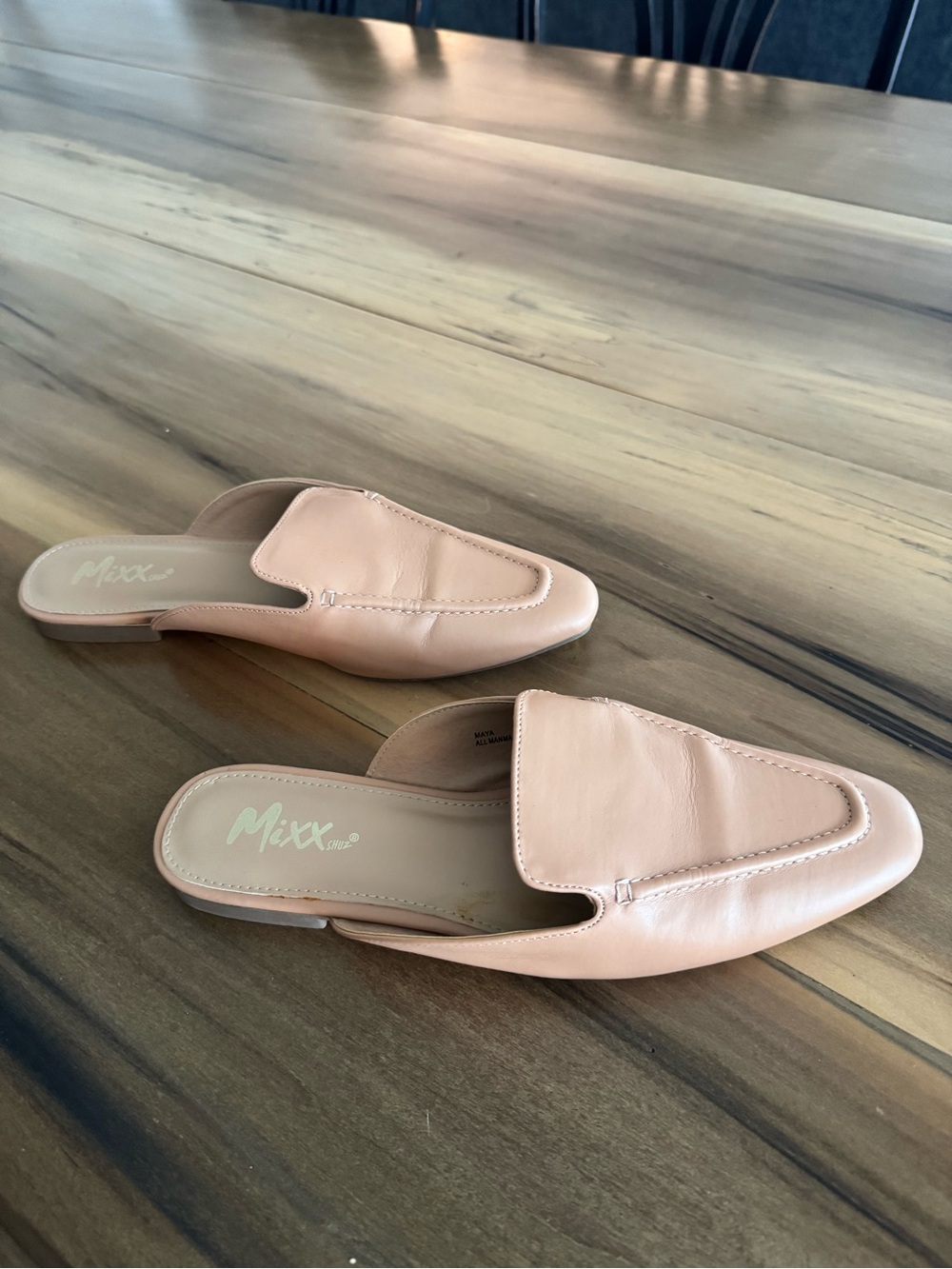 Mixx Shuz Womens Slip-On Leather Backless Loafers in Nude EUC - Picture 3 of 5